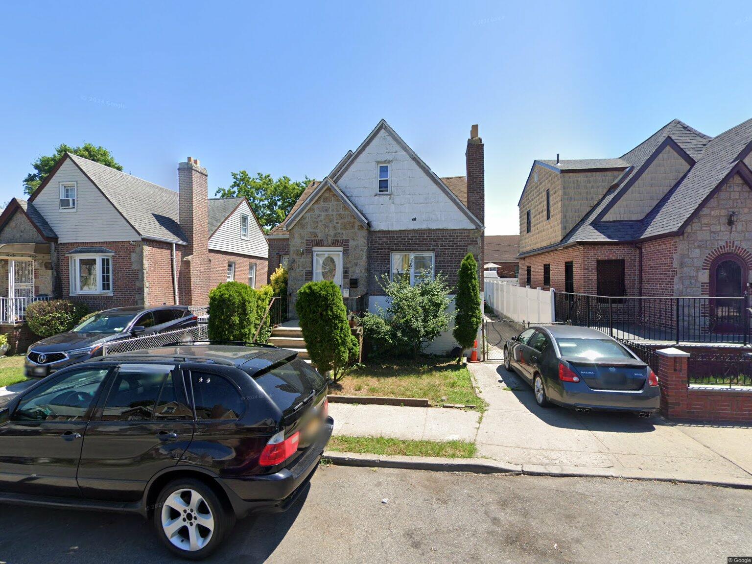 Street view of single-family home in Brooklyn, NY