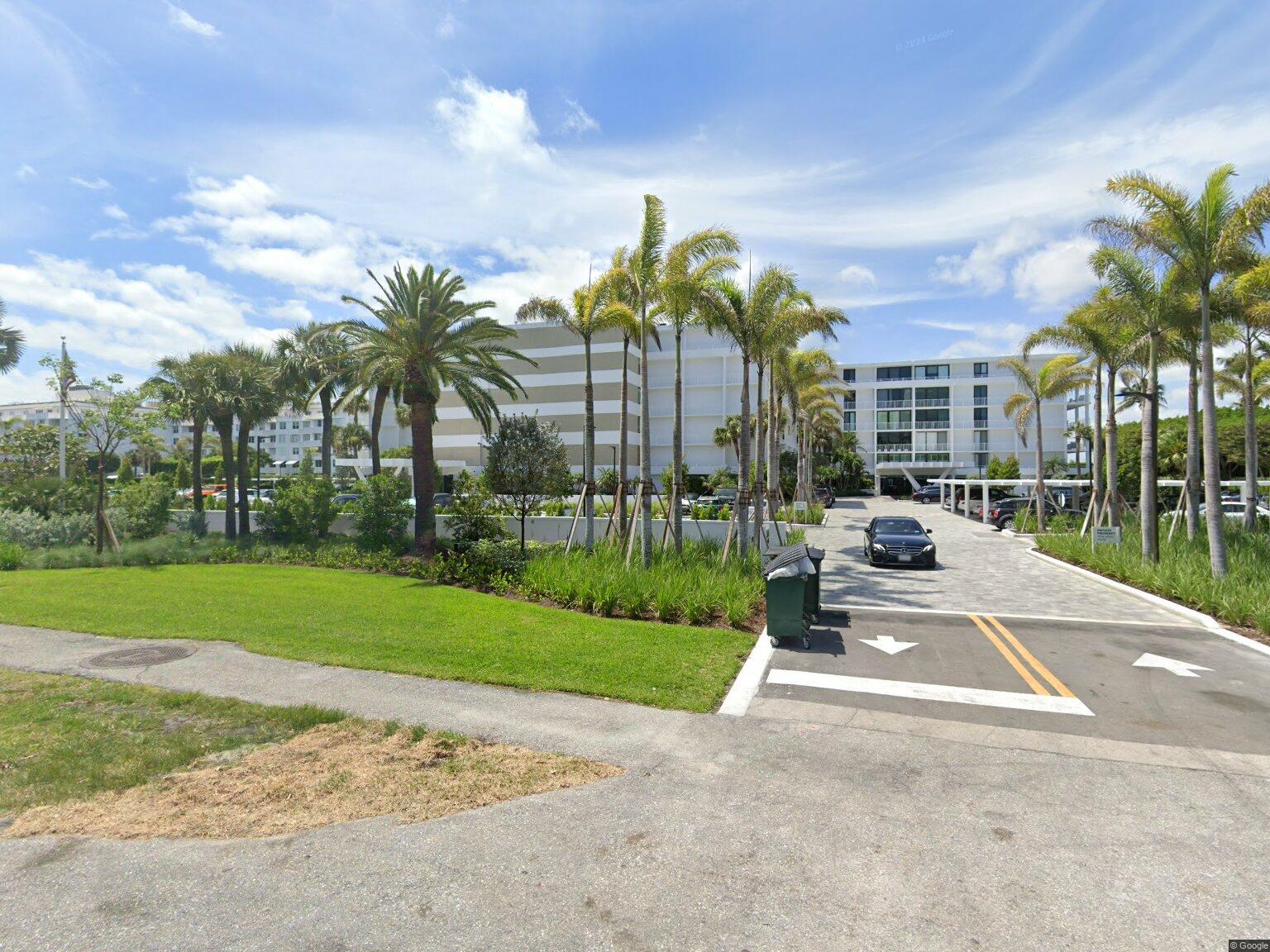 Street view of condo building in Palm Beach, FL