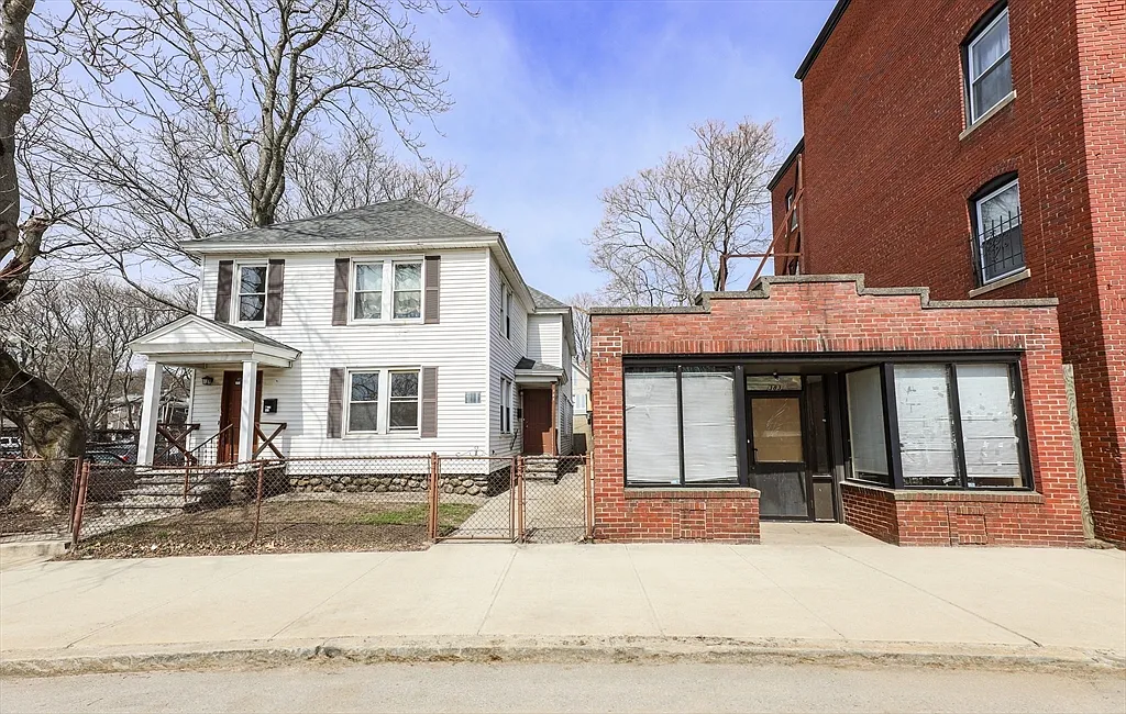 Mixed-use property in Worcester, MA